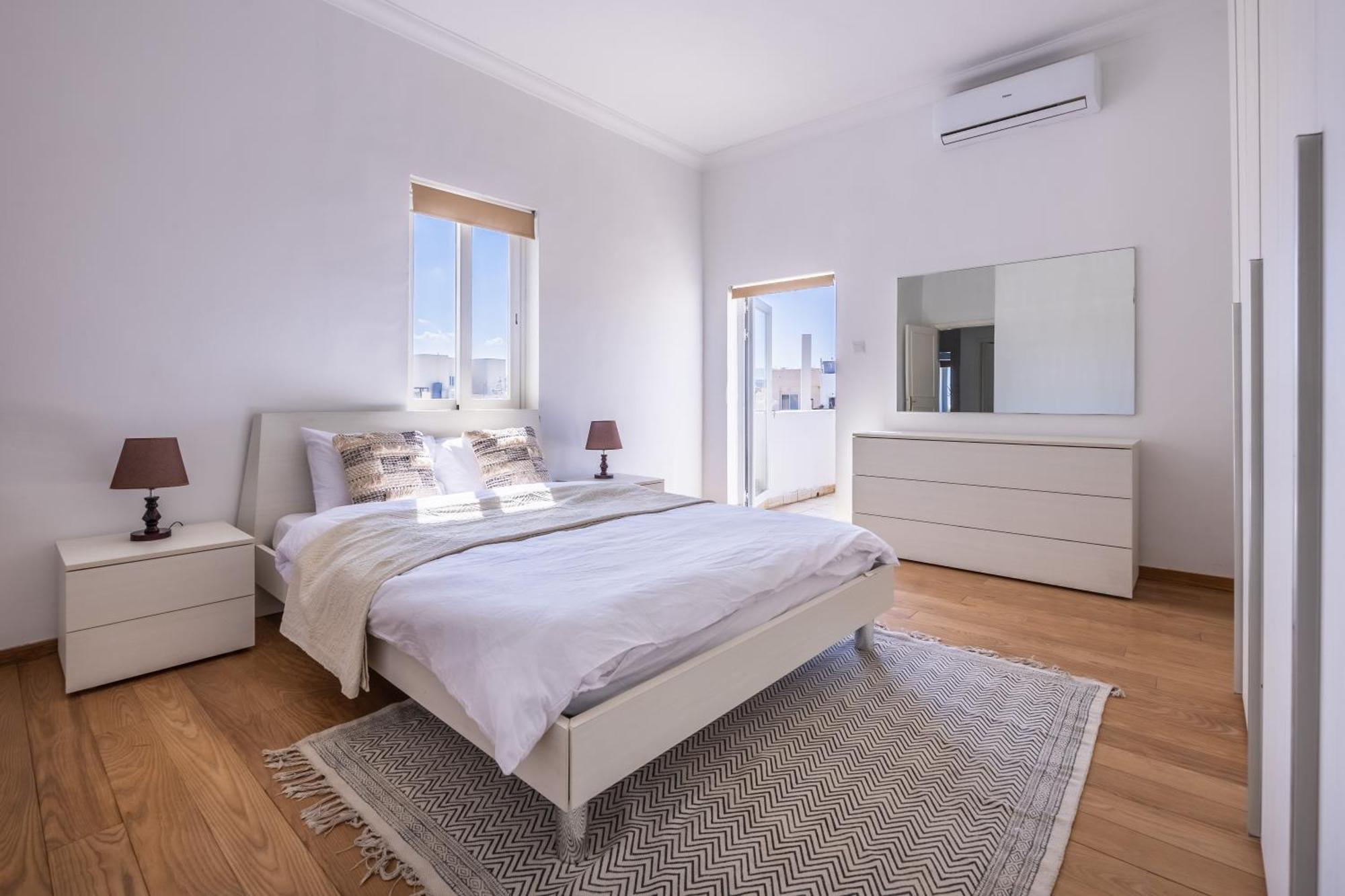 شقة Stunning - Seaview Penthouse 3-Bed + Parking سليمة المظهر الخارجي الصورة