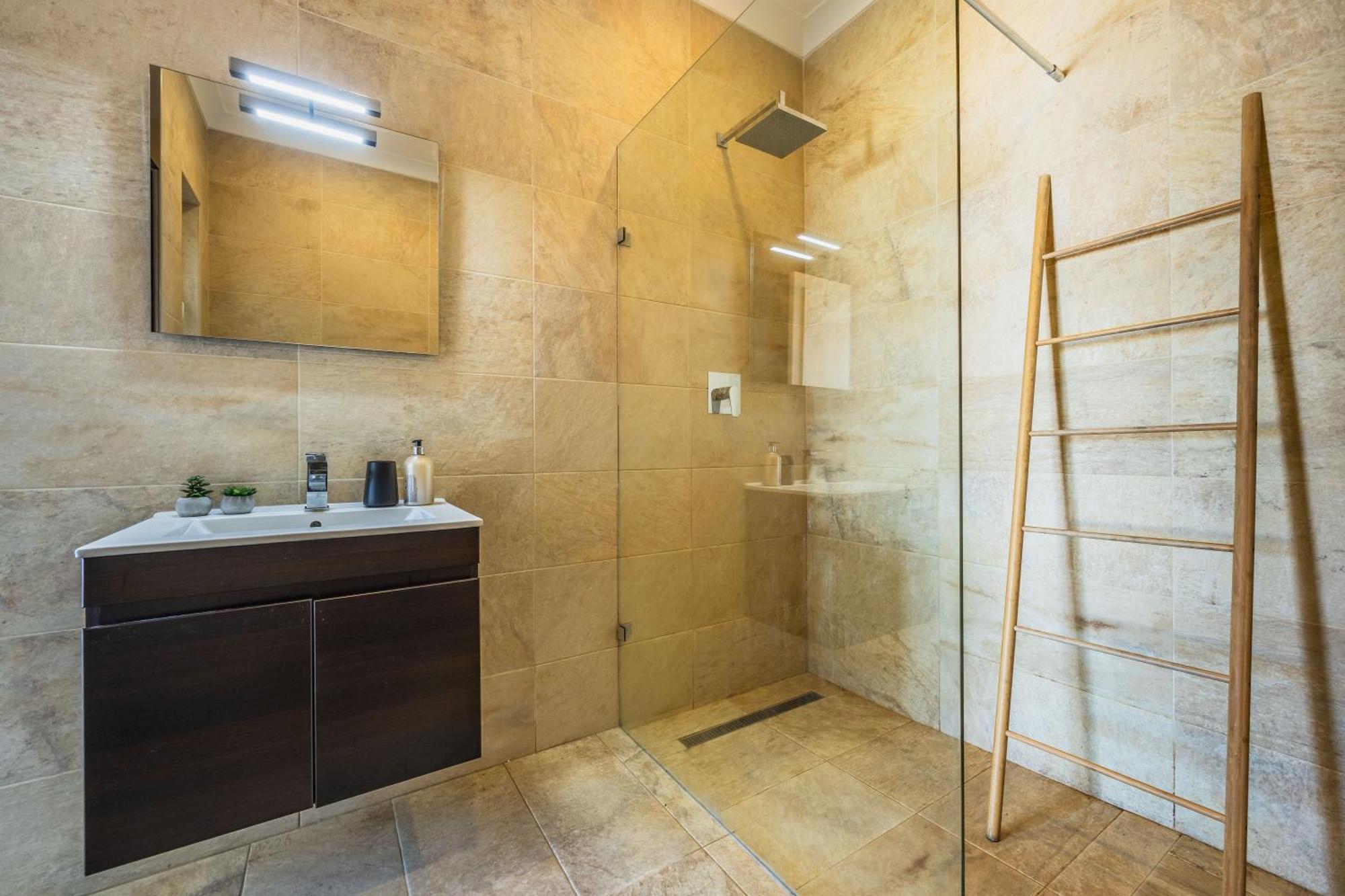 شقة Stunning - Seaview Penthouse 3-Bed + Parking سليمة المظهر الخارجي الصورة