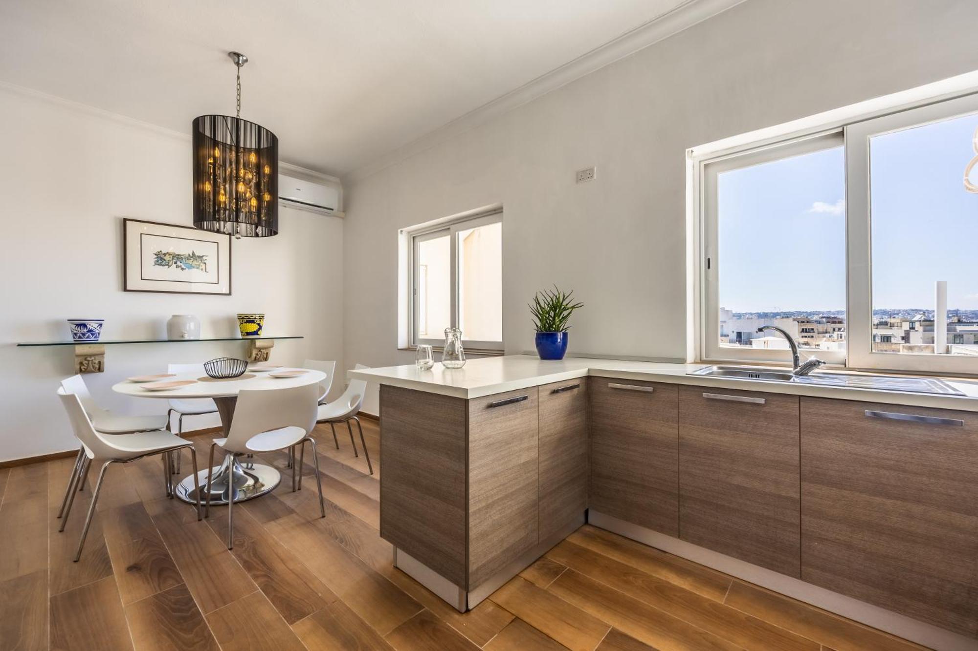 شقة Stunning - Seaview Penthouse 3-Bed + Parking سليمة المظهر الخارجي الصورة