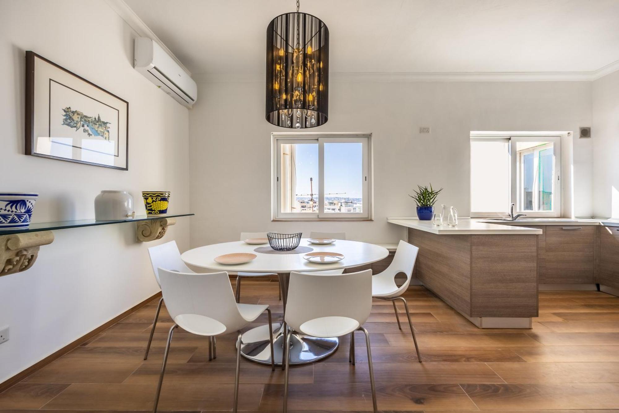 شقة Stunning - Seaview Penthouse 3-Bed + Parking سليمة المظهر الخارجي الصورة